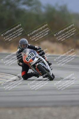 media/Sep-21-2025-Race Pace (Sun) [[98bf33ef95]]/Non Verified/4-Turn 3 (910am)/